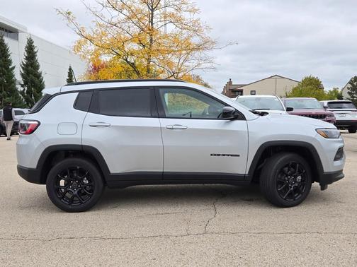 2026 Jeep Compass Latitude