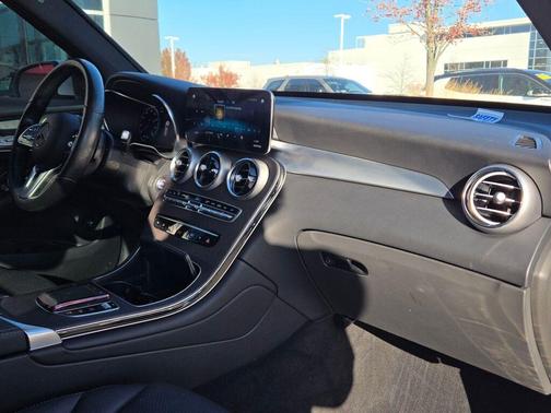 2021 Mercedes-Benz GLC 300 4MATIC