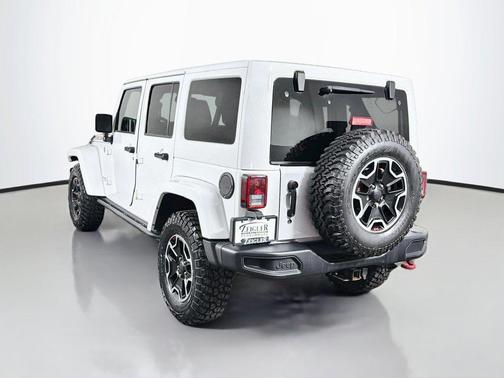 Bright White Clearcoat 2017 Jeep Wrangler Unlimited Rubicon