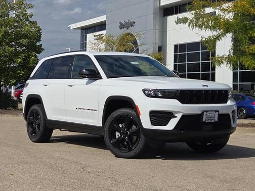 2025 Jeep Grand Cherokee Altitude