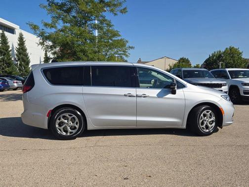 2024 Chrysler Pacifica Limited