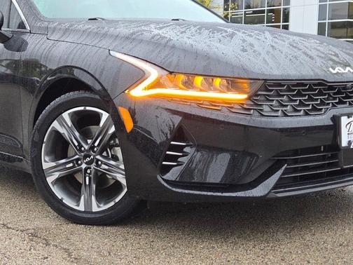 2022 Kia K5 EX