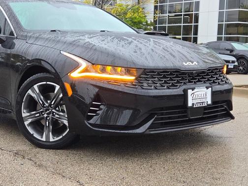 2022 Kia K5 EX