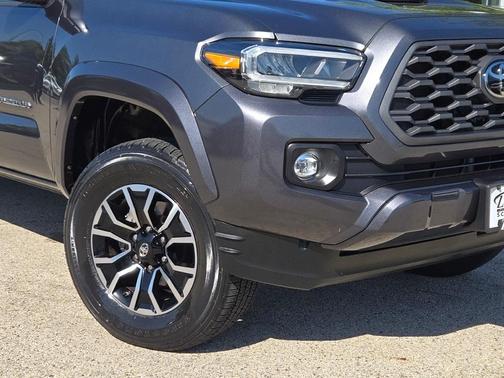 2020 Toyota Tacoma TRD Sport