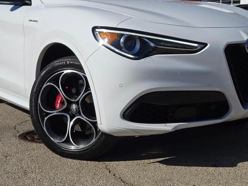 2022 Alfa Romeo Stelvio Ti