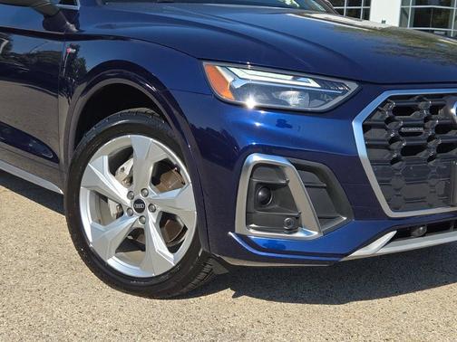 2022 Audi Q5 45 S line Premium Plus