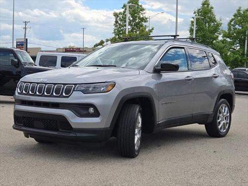 2022 Jeep Compass Latitude Lux
