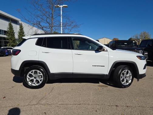 2025 Jeep Compass Latitude