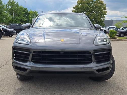 2022 Porsche Cayenne Base