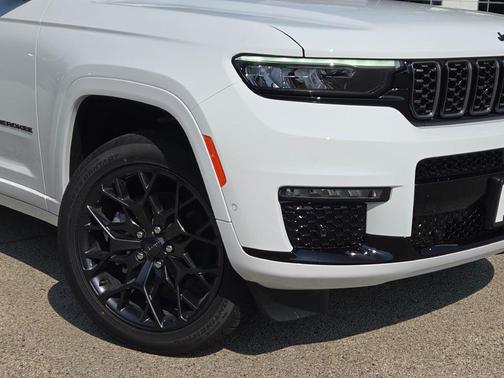 2025 Jeep Grand Cherokee L Summit