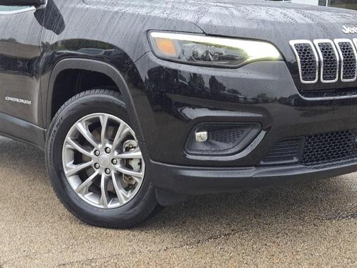2022 Jeep Cherokee Latitude Lux