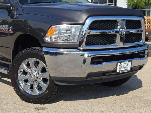 2017 RAM 2500 Tradesman Crew Cab 4x4 6'4' Box