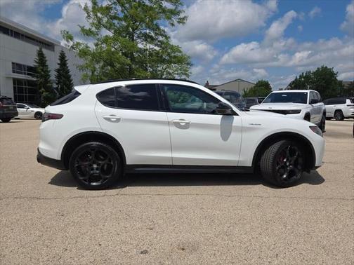 2024 Alfa Romeo Stelvio Veloce AWD