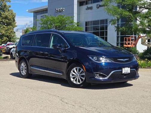 2018 Chrysler Pacifica Touring-L