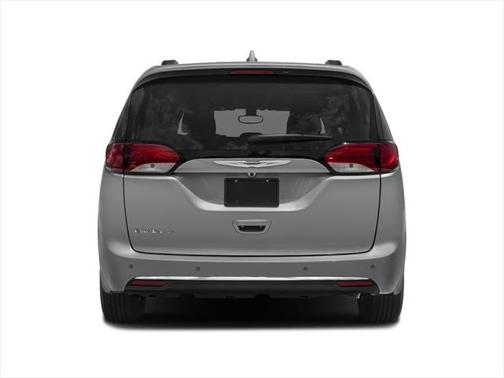2018 Chrysler Pacifica Touring-L