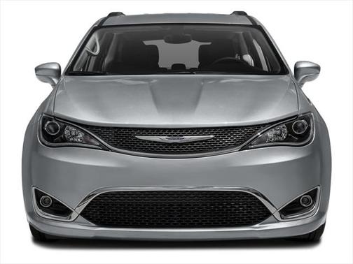 2018 Chrysler Pacifica Touring-L