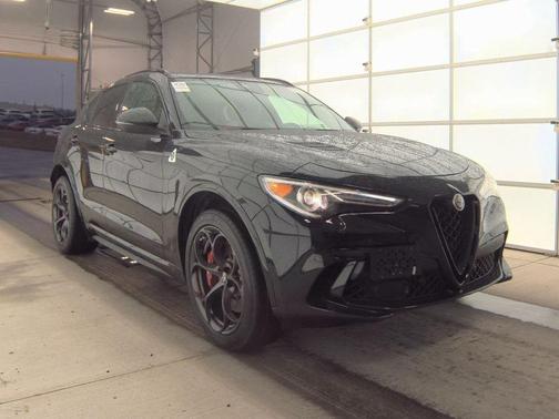 2023 Alfa Romeo Stelvio Quadrifoglio