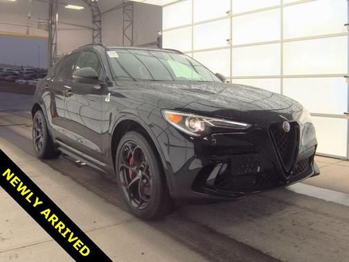 2023 Alfa Romeo Stelvio Quadrifoglio