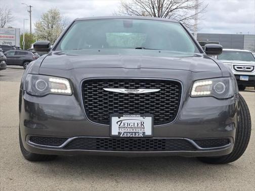 2020 Chrysler 300 Touring