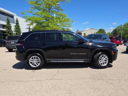 2024 Jeep Grand Cherokee Laredo