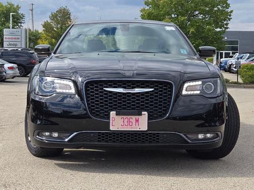 2020 Chrysler 300 S