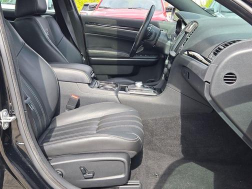 2020 Chrysler 300 S