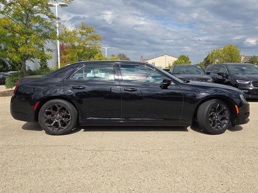 2020 Chrysler 300 S