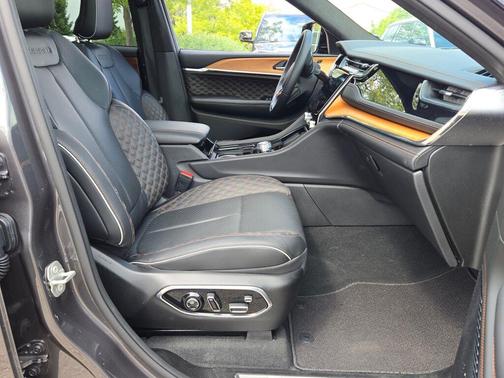 2024 Jeep Grand Cherokee 4xe Summit Reserve