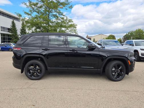 2025 Jeep Grand Cherokee Limited X