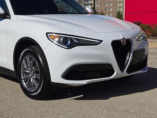 2022 Alfa Romeo Stelvio Sprint