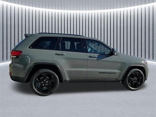 2019 Jeep Grand Cherokee Upland