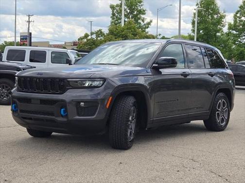 2022 Jeep Grand Cherokee 4xe Trailhawk