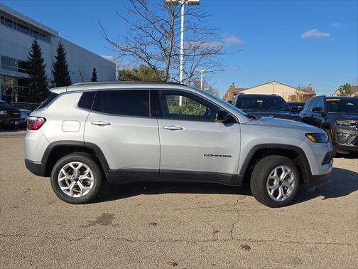 2025 Jeep Compass Latitude