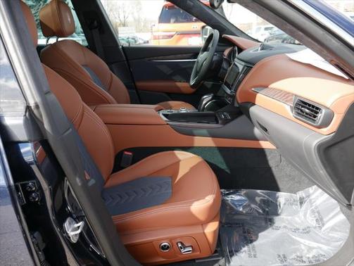 2023 Maserati Levante GT