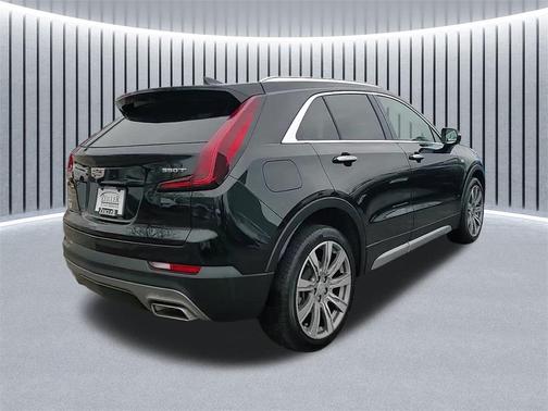 2021 Cadillac XT4 Premium Luxury