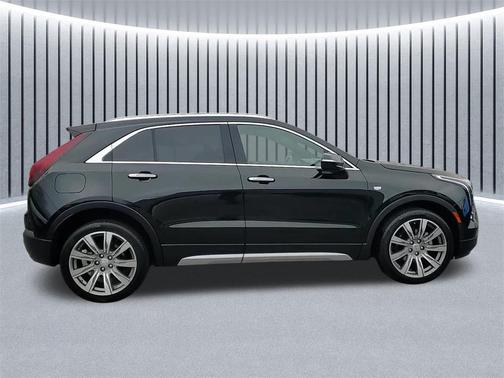 2021 Cadillac XT4 Premium Luxury