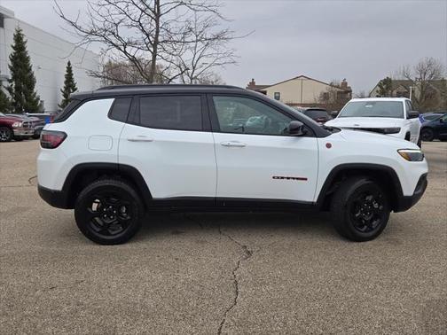 2023 Jeep Compass Trailhawk