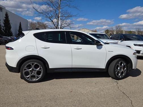 2024 Alfa Romeo Tonale Veloce EAWD