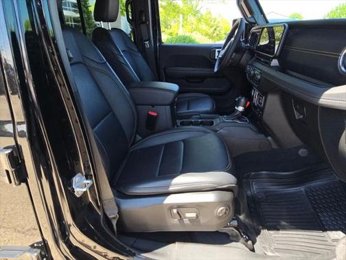 2024 Jeep Wrangler 4-Door Sahara 4x4
