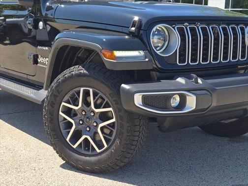 2024 Jeep Wrangler 4-Door Sahara 4x4