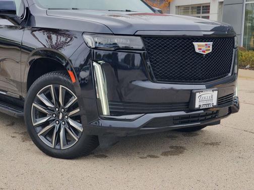 2022 Cadillac Escalade Sport