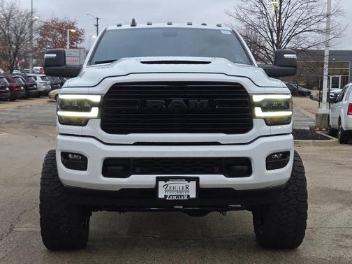 2023 RAM 2500 Laramie Crew Cab 4x4 6'4' Box