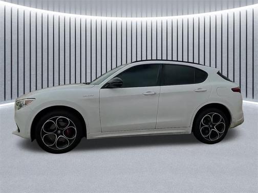 2022 Alfa Romeo Stelvio Ti