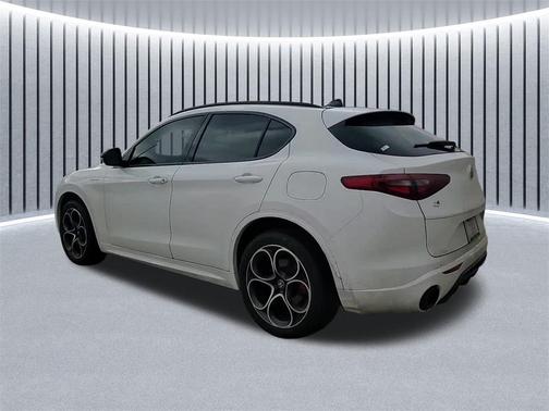 2022 Alfa Romeo Stelvio Ti