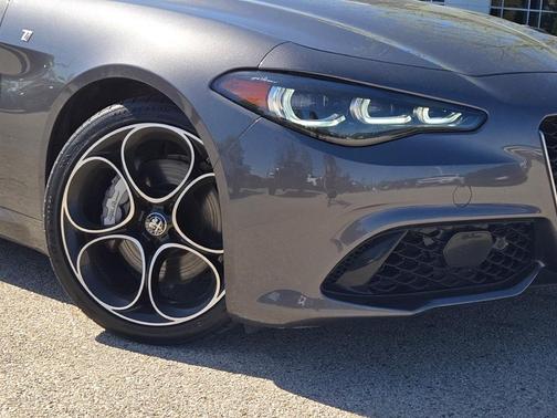 2024 Alfa Romeo Giulia Ti