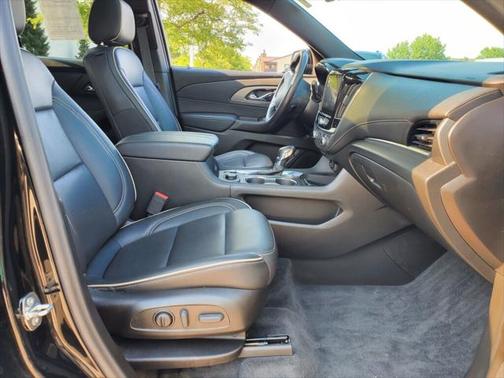 2022 Chevrolet Traverse Premier