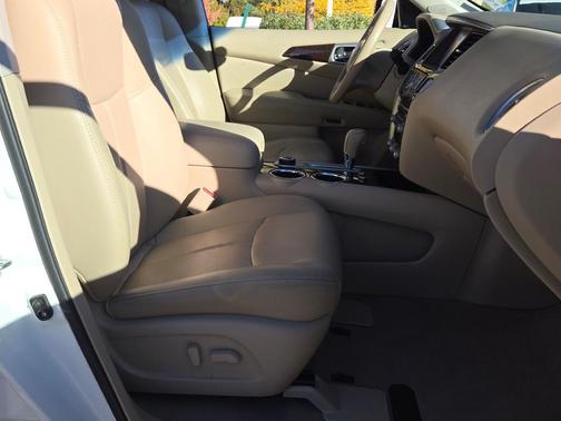 2015 Nissan Pathfinder Platinum