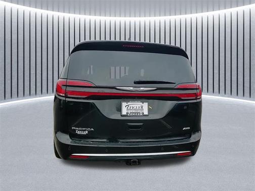 2025 Chrysler Pacifica L