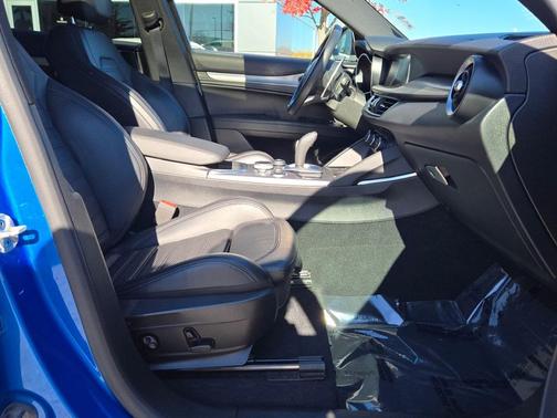 2022 Alfa Romeo Stelvio Ti
