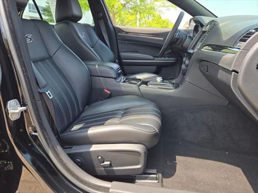 2023 Chrysler 300 S